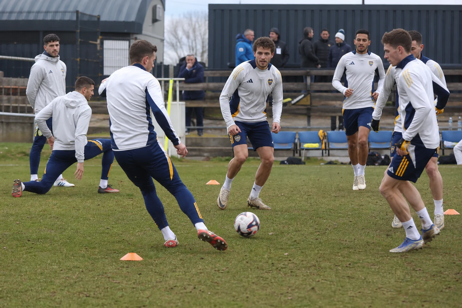 Brenden Aaronson forlenger med Leeds United