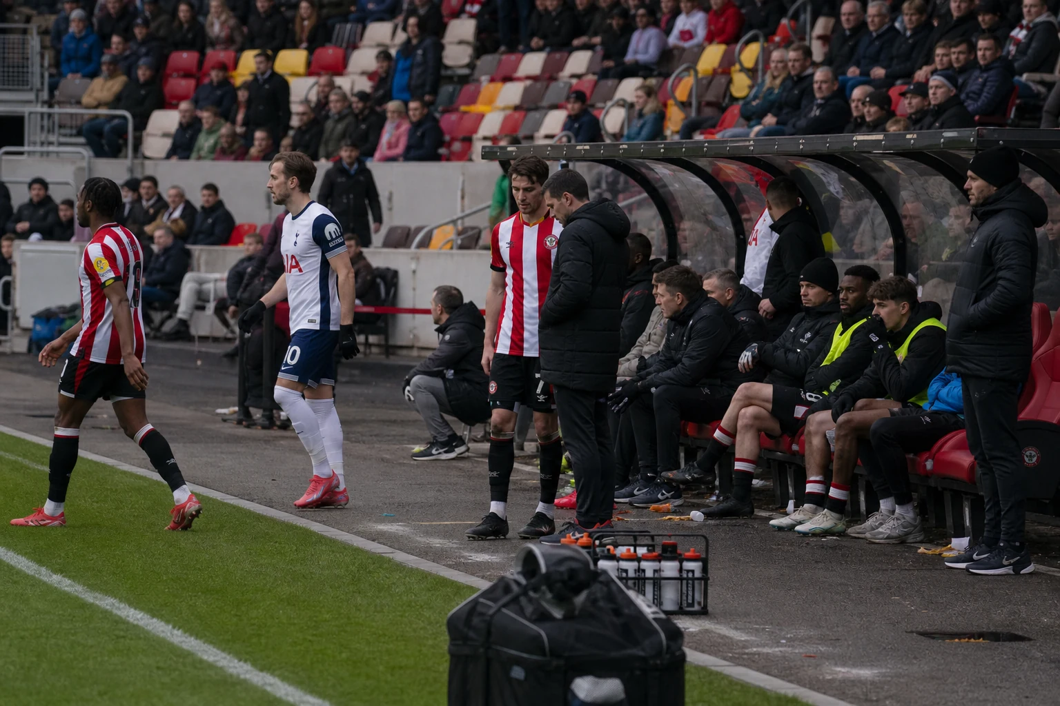 Brentford åpnet Premier League med 3-0 mot Tottenham